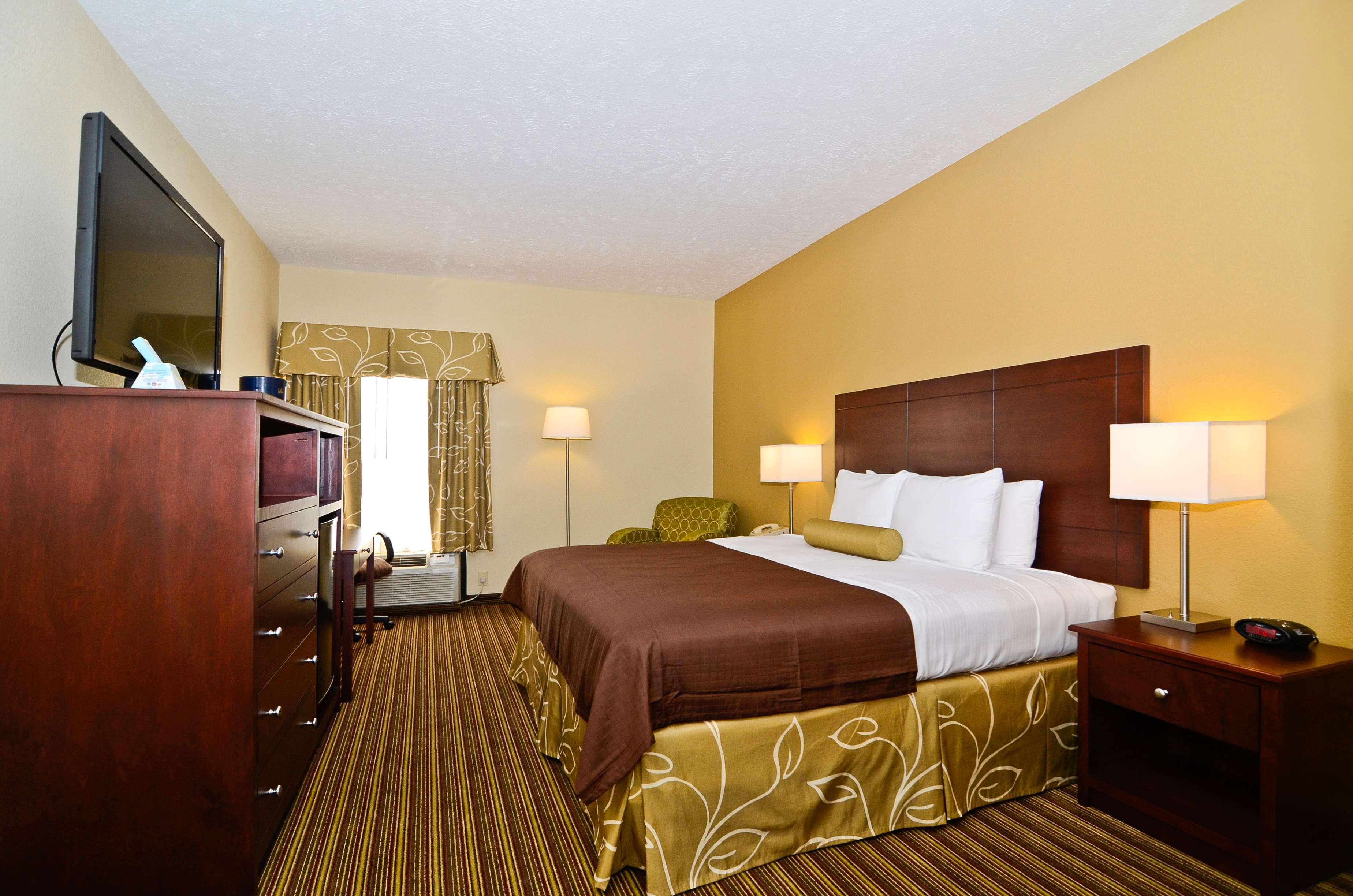 Best Western Plus Springfield Airport Inn Buitenkant foto