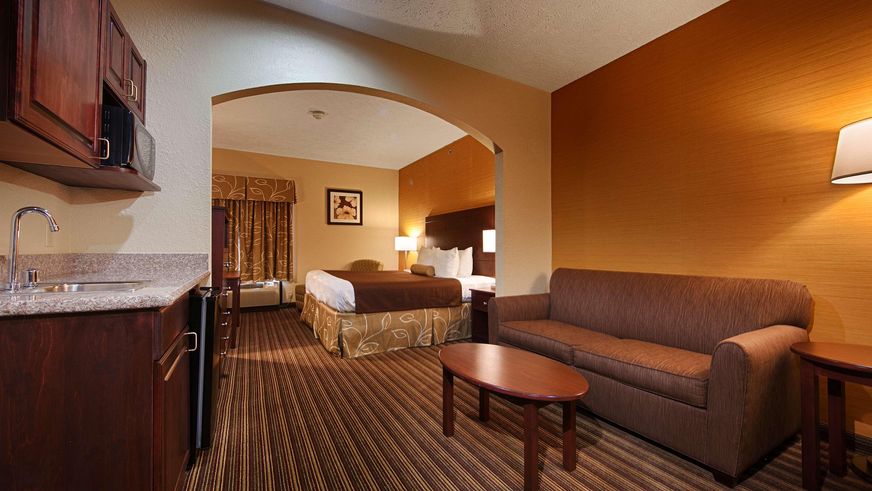 Best Western Plus Springfield Airport Inn Buitenkant foto