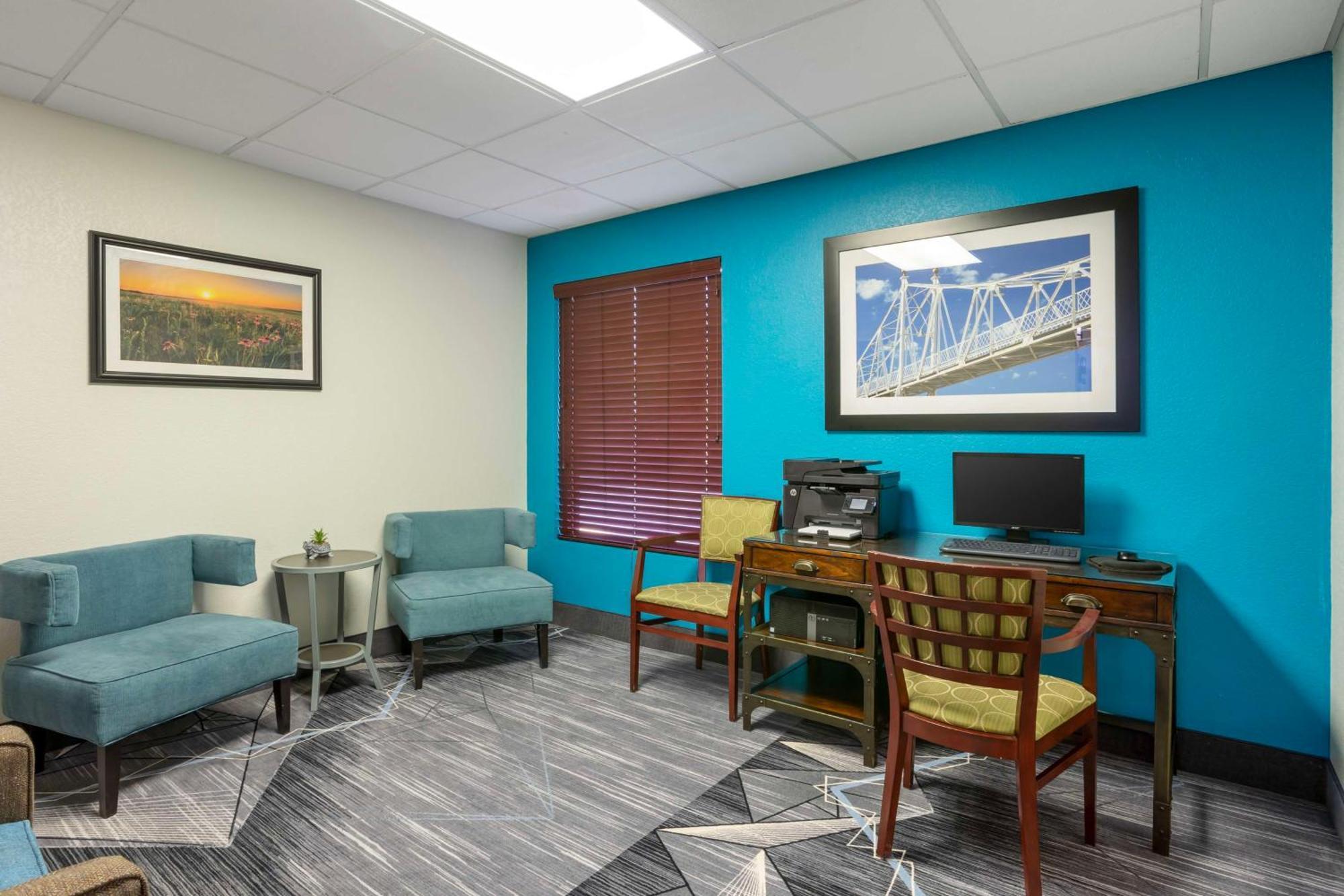 Best Western Plus Springfield Airport Inn Buitenkant foto