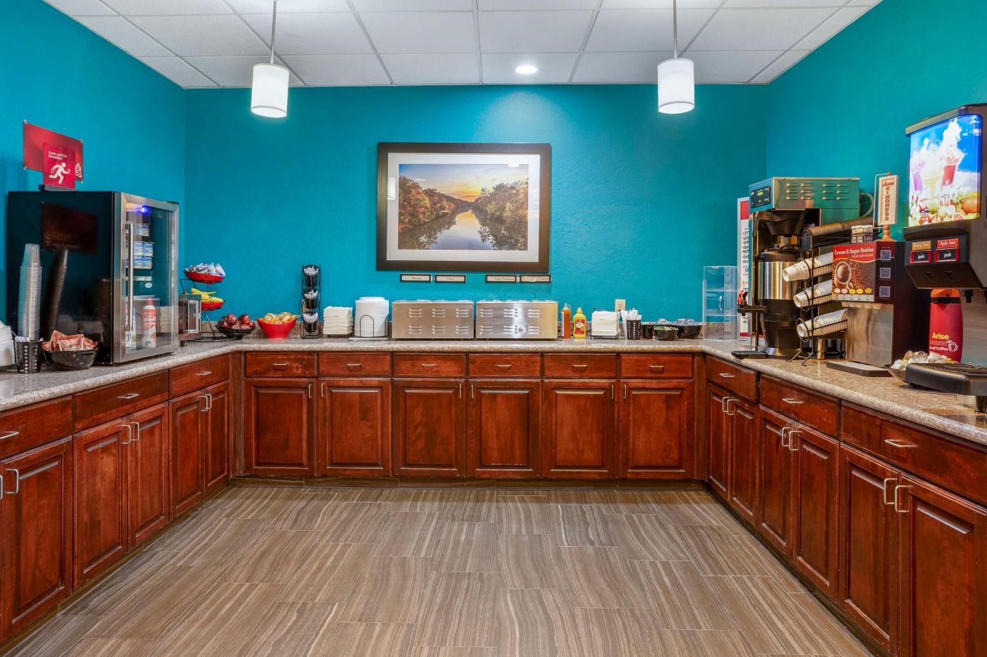 Best Western Plus Springfield Airport Inn Buitenkant foto