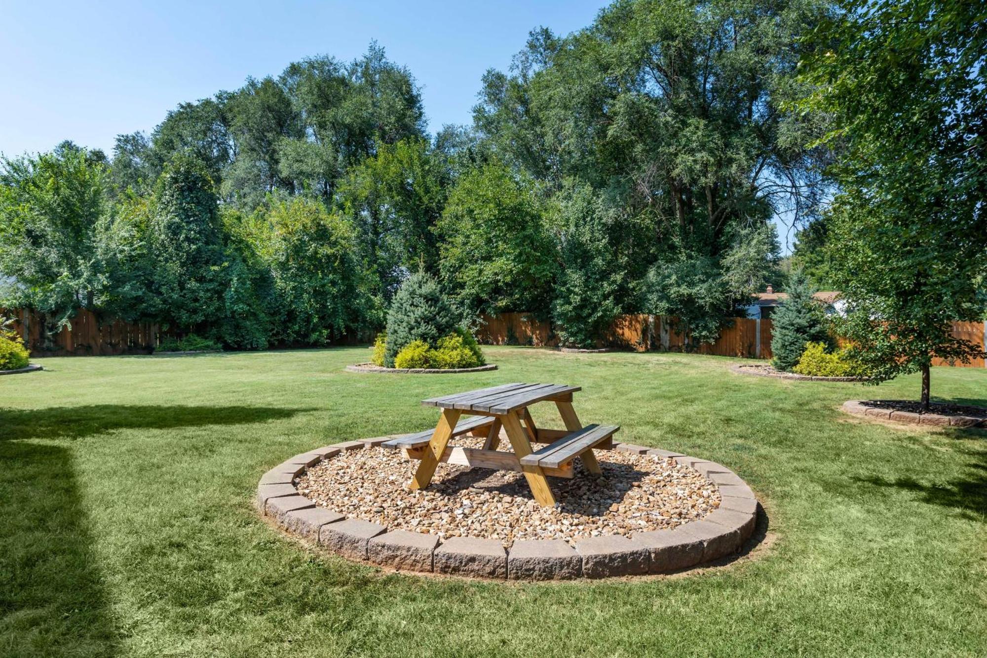 Best Western Plus Springfield Airport Inn Buitenkant foto