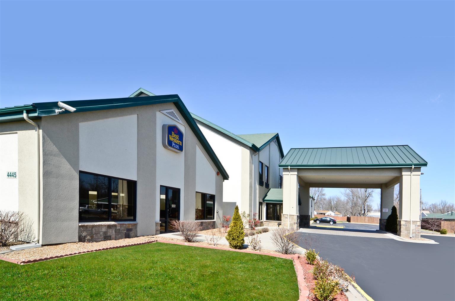 Best Western Plus Springfield Airport Inn Buitenkant foto