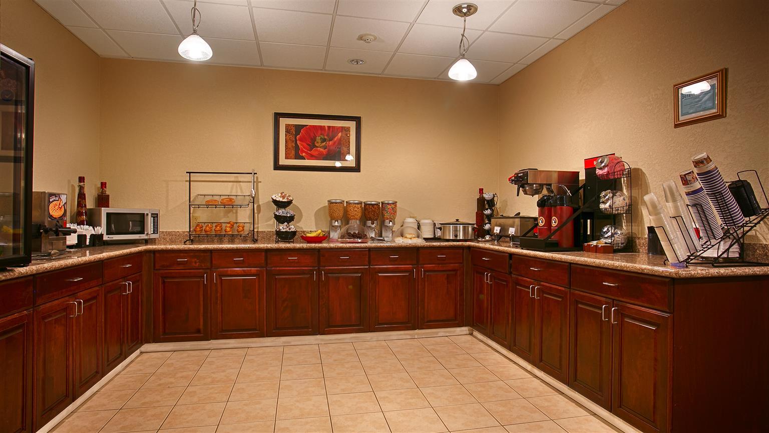 Best Western Plus Springfield Airport Inn Buitenkant foto